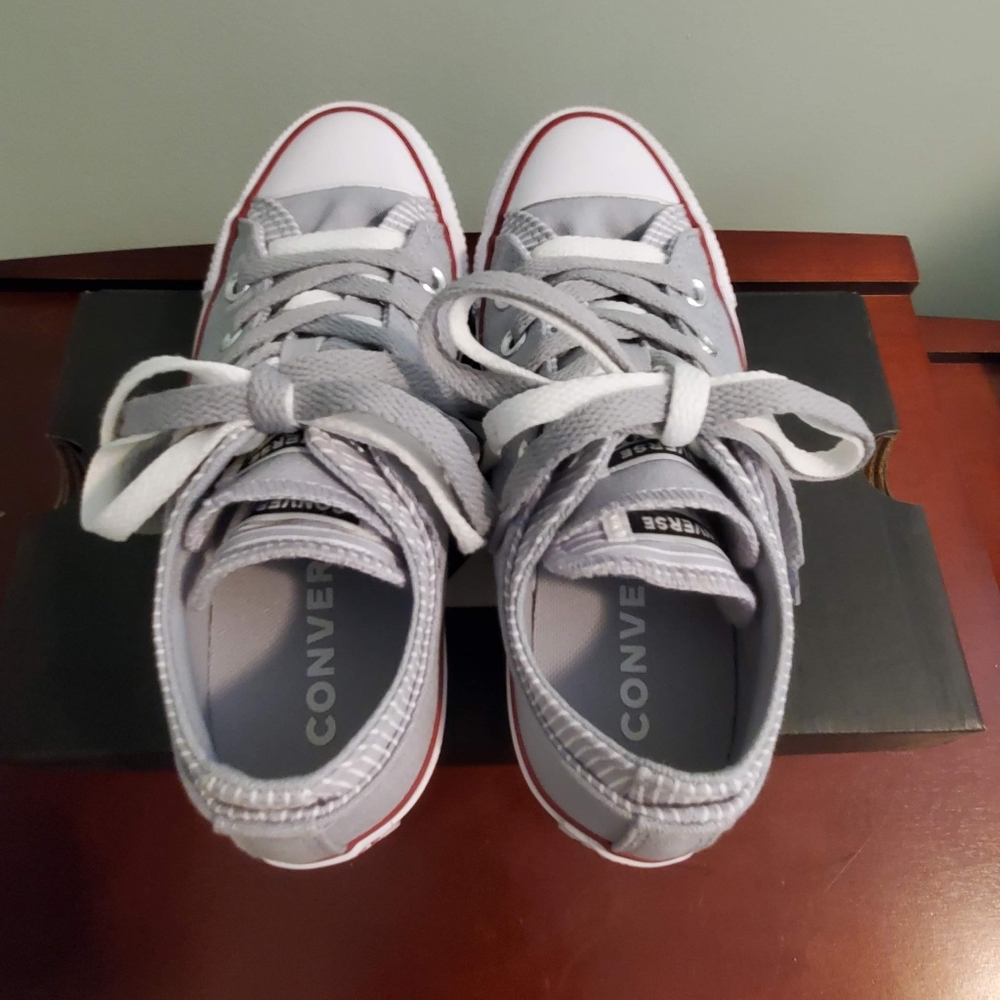 Wolf grey converse